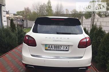 Позашляховик / Кросовер Porsche Cayenne 2011 в 