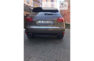 Внедорожник / Кроссовер Porsche Cayenne 2012 в Черновцах