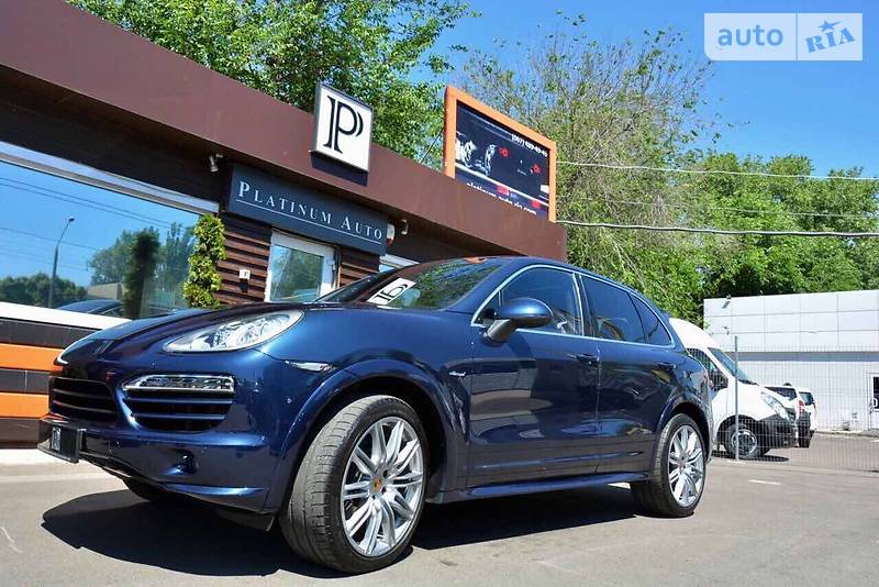 Позашляховик / Кросовер Porsche Cayenne 2013 в Одесі