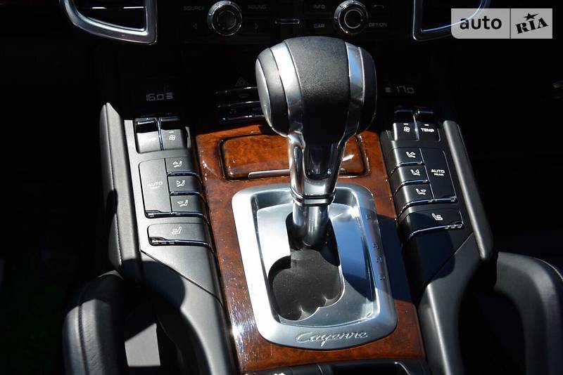 Позашляховик / Кросовер Porsche Cayenne 2013 в Одесі