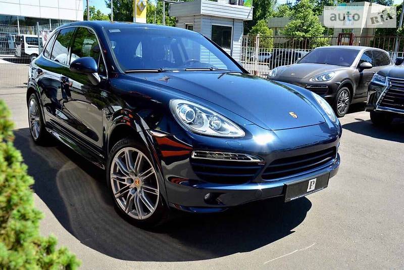 Позашляховик / Кросовер Porsche Cayenne 2013 в Одесі
