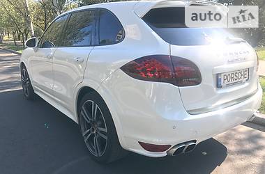  Porsche Cayenne 2013 в Киеве