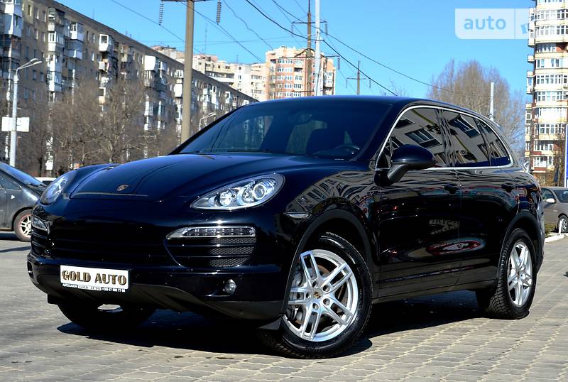 Porsche Cayenne 2012 года