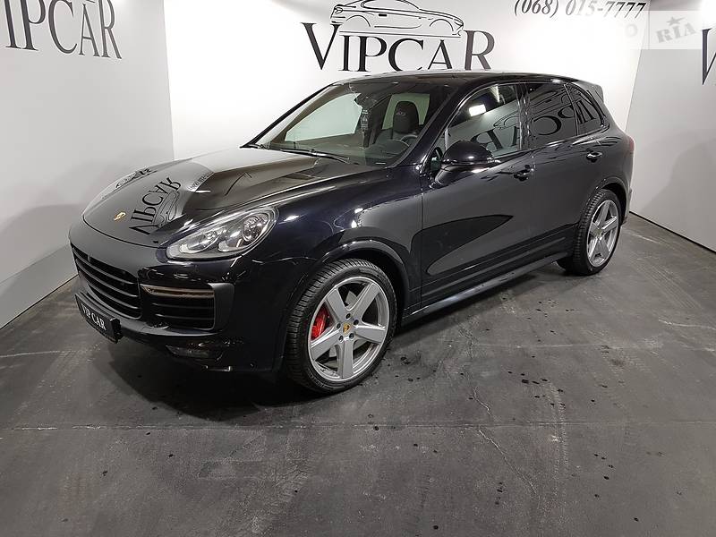 Porsche Cayenne 2015 года