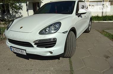 Позашляховик / Кросовер Porsche Cayenne 2013 в Києві