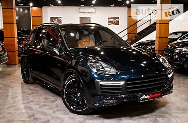 Внедорожник / Кроссовер Porsche Cayenne 2016 в Одессе