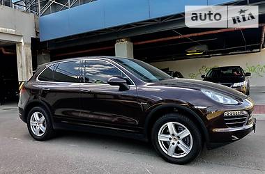 Внедорожник / Кроссовер Porsche Cayenne 2014 в Киеве