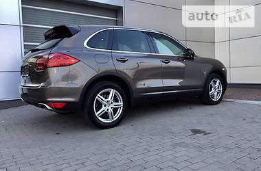 Внедорожник / Кроссовер Porsche Cayenne 2012 в Киеве