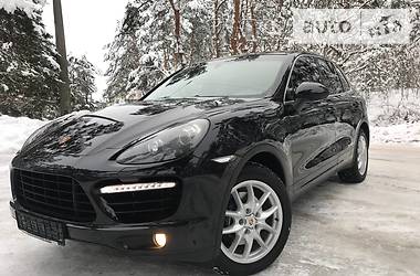 Внедорожник / Кроссовер Porsche Cayenne 2011 в Киеве