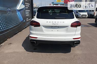 Позашляховик / Кросовер Porsche Cayenne 2017 в 