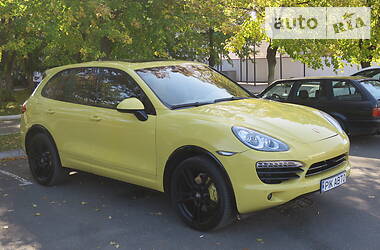 Внедорожник / Кроссовер Porsche Cayenne 2011 в Киеве