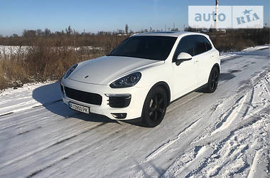Позашляховик / Кросовер Porsche Cayenne 2014 в Києві