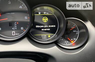 Внедорожник / Кроссовер Porsche Cayenne 2012 в 