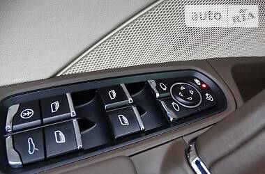 Внедорожник / Кроссовер Porsche Cayenne 2011 в 