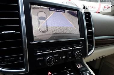 Внедорожник / Кроссовер Porsche Cayenne 2011 в 