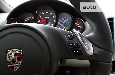 Внедорожник / Кроссовер Porsche Cayenne 2011 в 