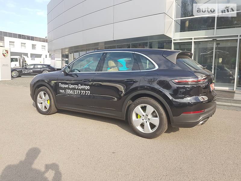 Внедорожник / Кроссовер Porsche Cayenne 2018 в Днепре