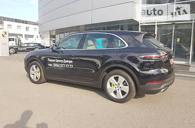 Внедорожник / Кроссовер Porsche Cayenne 2018 в 
