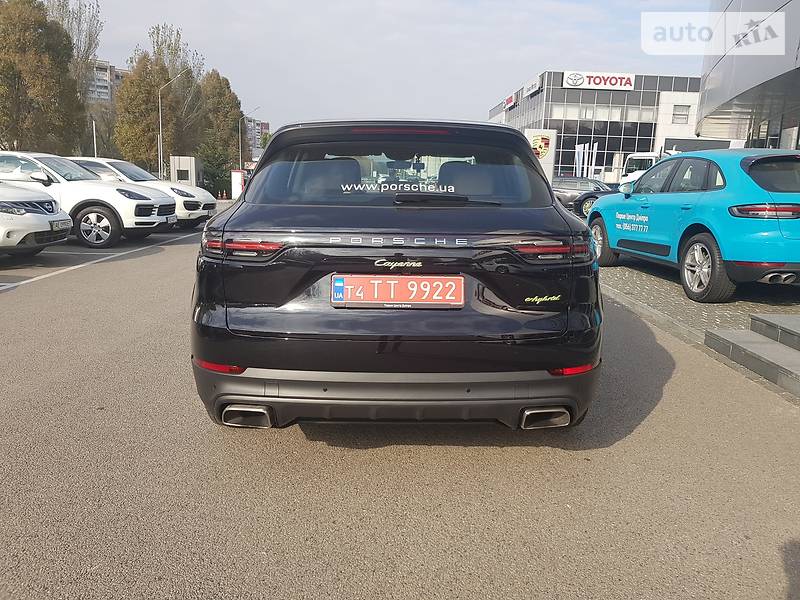 Внедорожник / Кроссовер Porsche Cayenne 2018 в Днепре