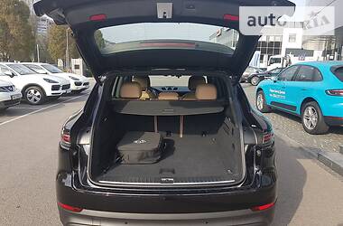 Внедорожник / Кроссовер Porsche Cayenne 2018 в 