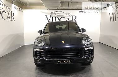 Внедорожник / Кроссовер Porsche Cayenne 2017 в 