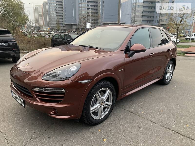 Внедорожник / Кроссовер Porsche Cayenne 2011 в Киеве