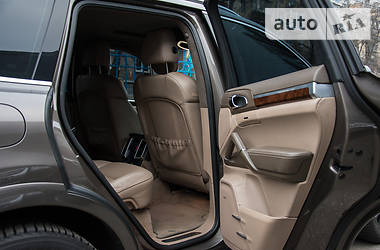 Внедорожник / Кроссовер Porsche Cayenne 2010 в 