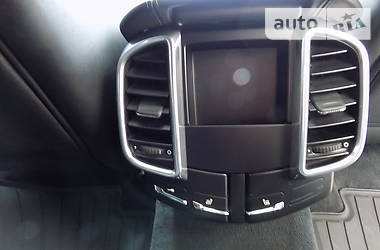 Позашляховик / Кросовер Porsche Cayenne 2010 в 