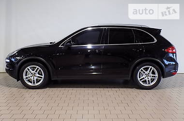 Позашляховик / Кросовер Porsche Cayenne 2010 в 
