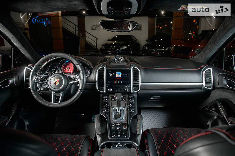 Позашляховик / Кросовер Porsche Cayenne 2017 в Одесі
