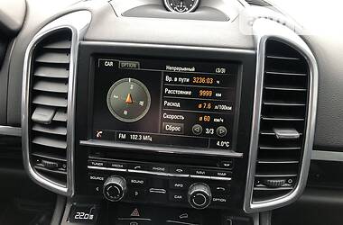 Внедорожник / Кроссовер Porsche Cayenne 2015 в 