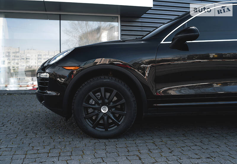 Позашляховик / Кросовер Porsche Cayenne 2013 в Харкові