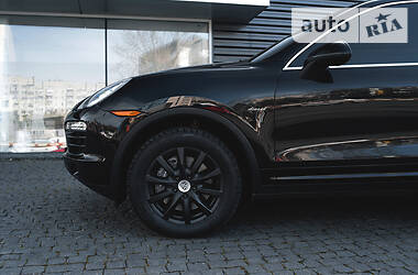 Позашляховик / Кросовер Porsche Cayenne 2013 в 