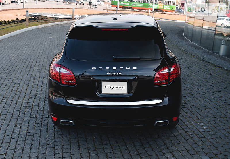 Позашляховик / Кросовер Porsche Cayenne 2013 в Харкові