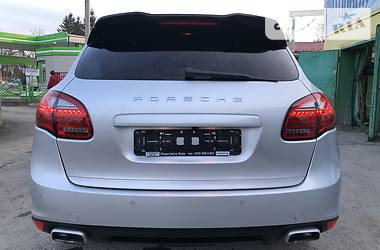 Позашляховик / Кросовер Porsche Cayenne 2013 в 