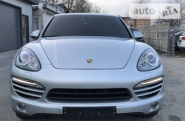 Позашляховик / Кросовер Porsche Cayenne 2013 в 