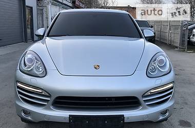 Позашляховик / Кросовер Porsche Cayenne 2013 в 