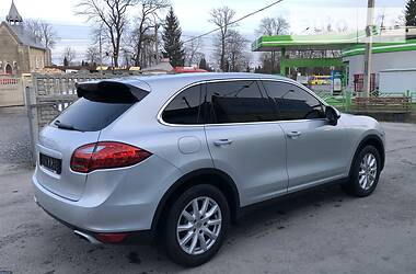 Позашляховик / Кросовер Porsche Cayenne 2013 в 