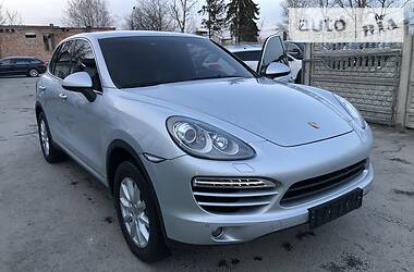Позашляховик / Кросовер Porsche Cayenne 2013 в 