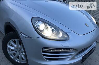 Позашляховик / Кросовер Porsche Cayenne 2013 в 
