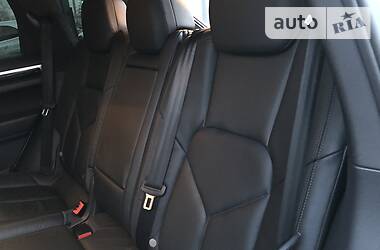 Позашляховик / Кросовер Porsche Cayenne 2013 в 