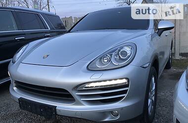Позашляховик / Кросовер Porsche Cayenne 2013 в 