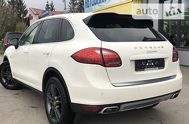 Внедорожник / Кроссовер Porsche Cayenne 2011 в Тернополе