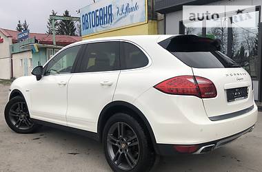 Внедорожник / Кроссовер Porsche Cayenne 2011 в Тернополе