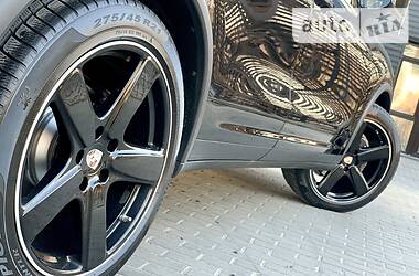 Внедорожник / Кроссовер Porsche Cayenne 2015 в 