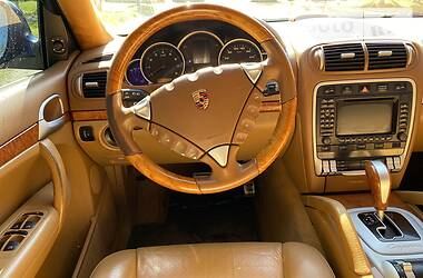 Позашляховик / Кросовер Porsche Cayenne 2005 в 