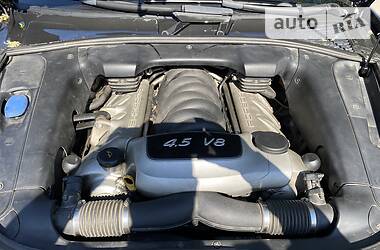 Позашляховик / Кросовер Porsche Cayenne 2005 в 