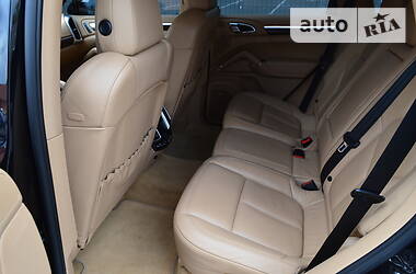 Позашляховик / Кросовер Porsche Cayenne 2011 в 