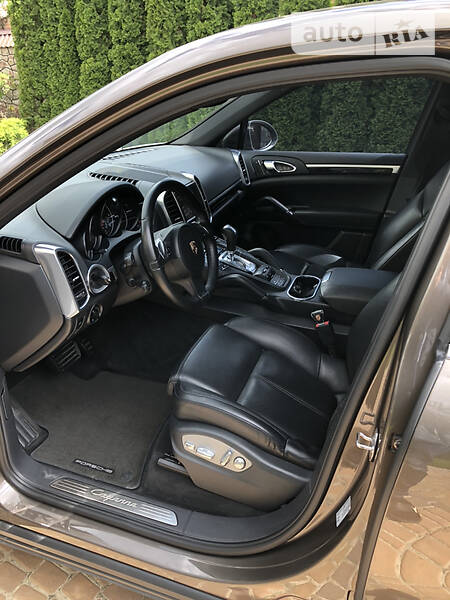 Позашляховик / Кросовер Porsche Cayenne 2012 в Кропивницькому