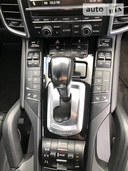 Позашляховик / Кросовер Porsche Cayenne 2012 в Кропивницькому